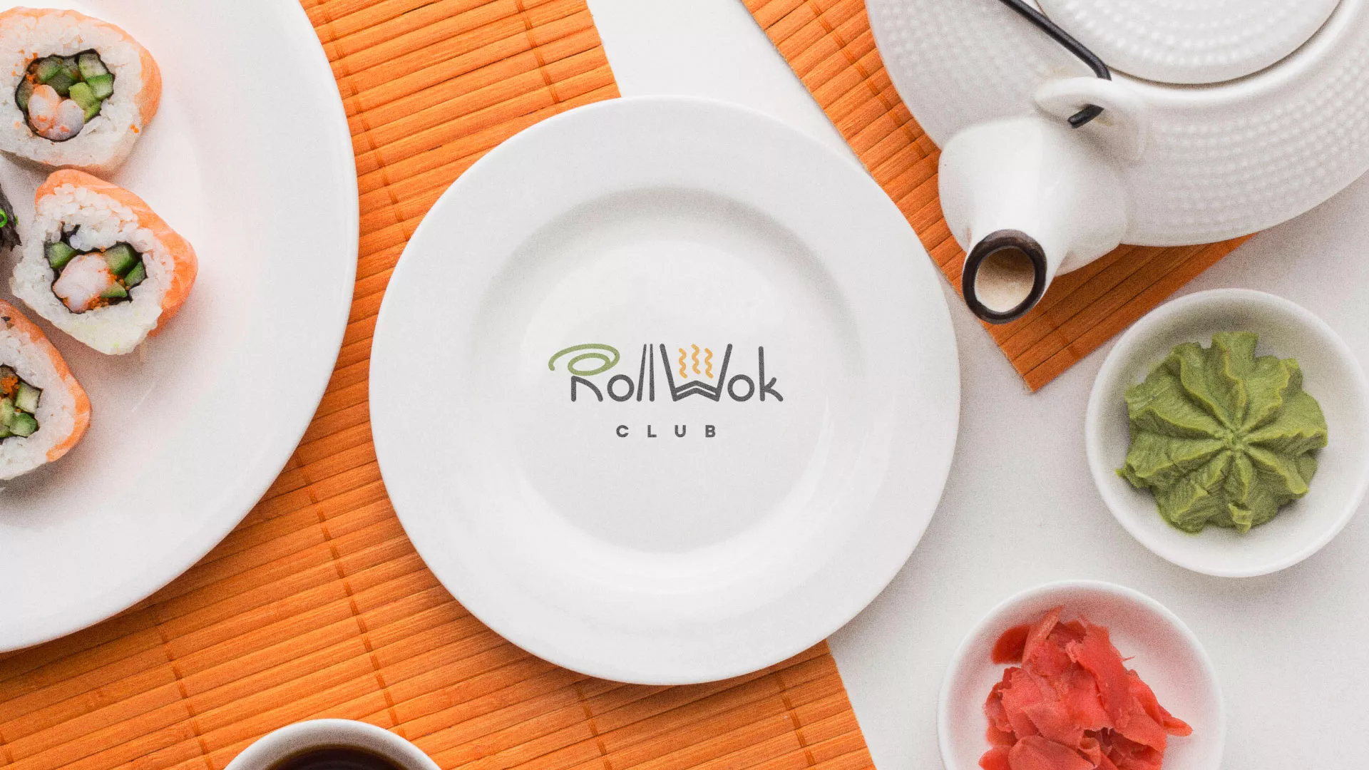 Разработка логотипа и фирменного стиля суши-бара «Roll Wok Club» в Ивделе